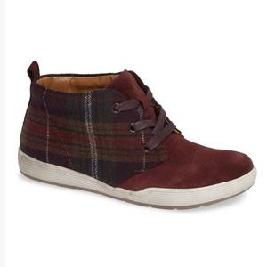 COMFORTIVA Leawood Chukka Bootie